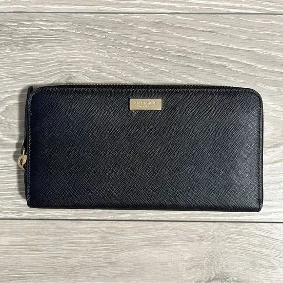 Kate Spade Wallet - Picture 2 of 7